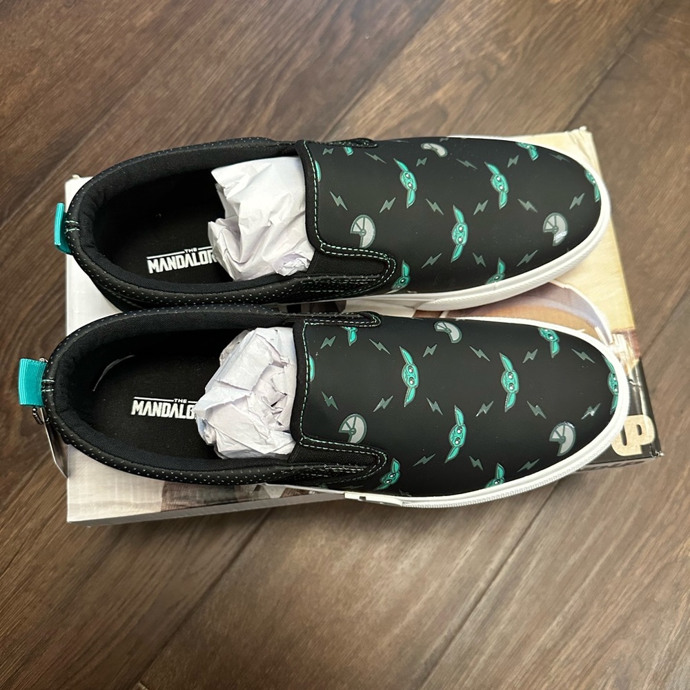 Men’s Grogu Slip-On Shoes Size:10 - Picture 6 of 14